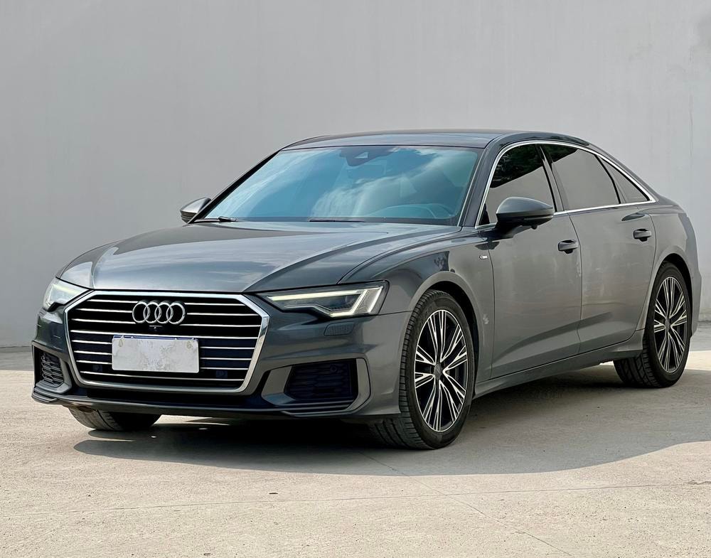 Audi A6L 2022 — фото автомобиля 1