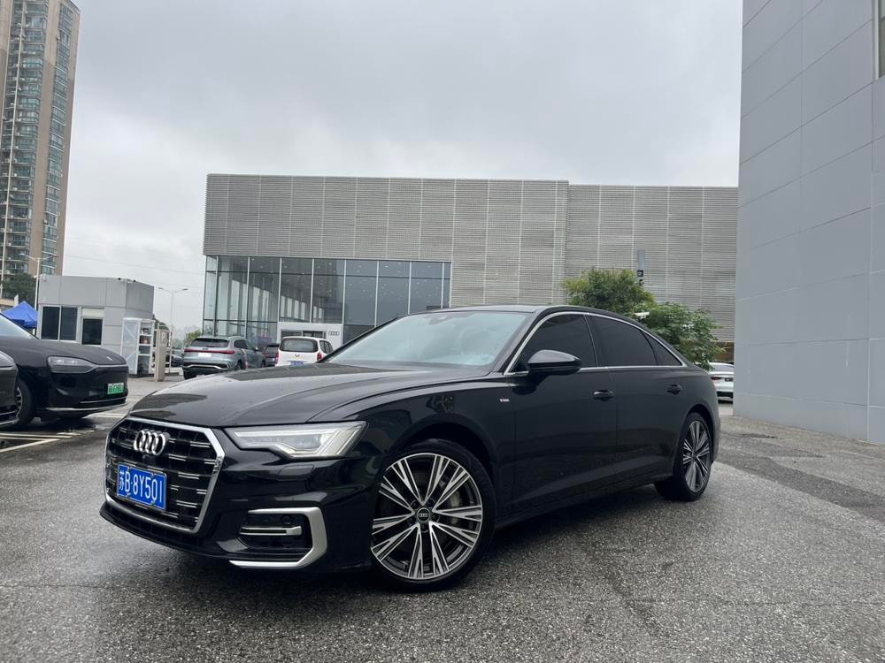 Audi A6L 2024 — фото автомобиля