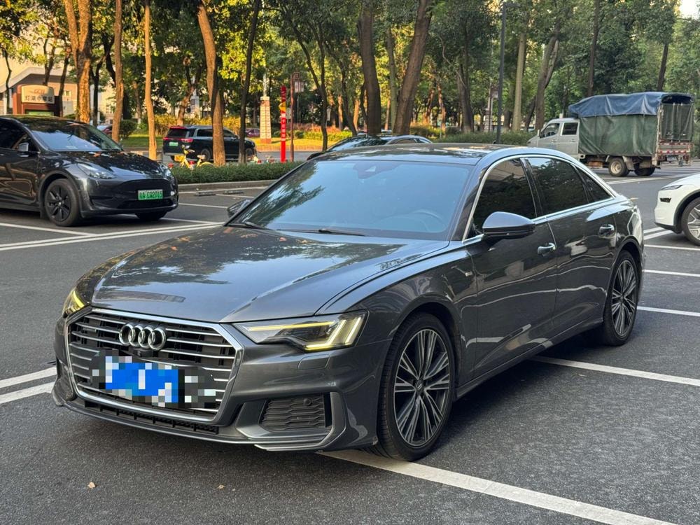Audi A6L 2019 — фото автомобиля