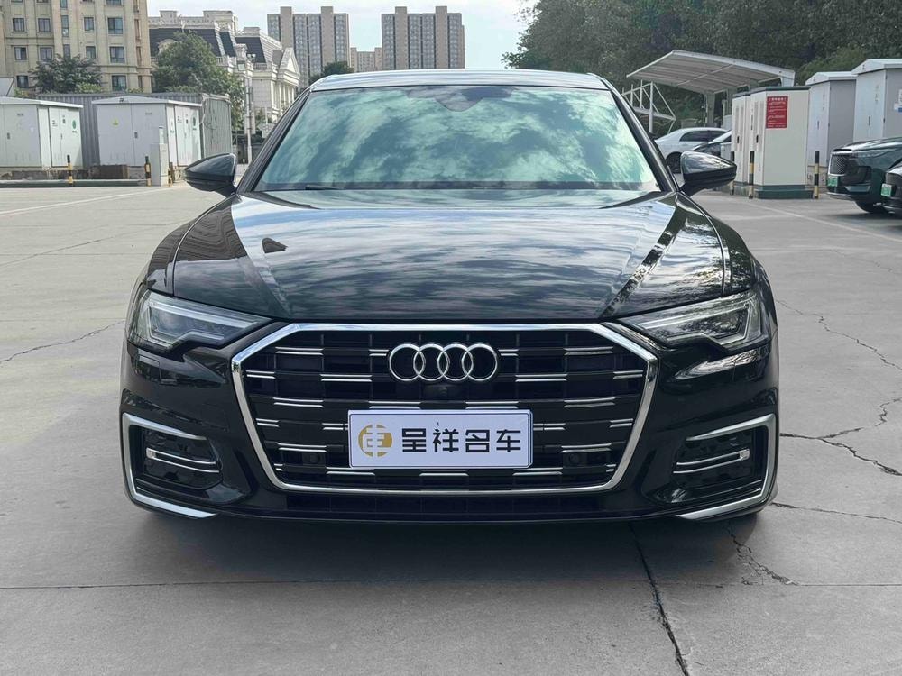 Audi A6L 2022 — фото автомобиля