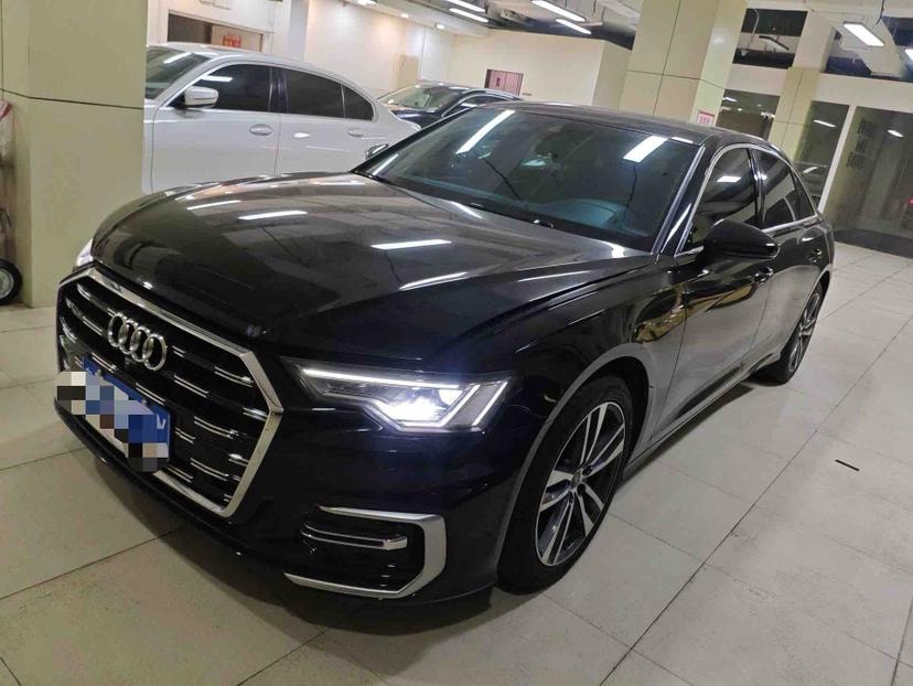 Audi A6L 2024 — фото автомобиля