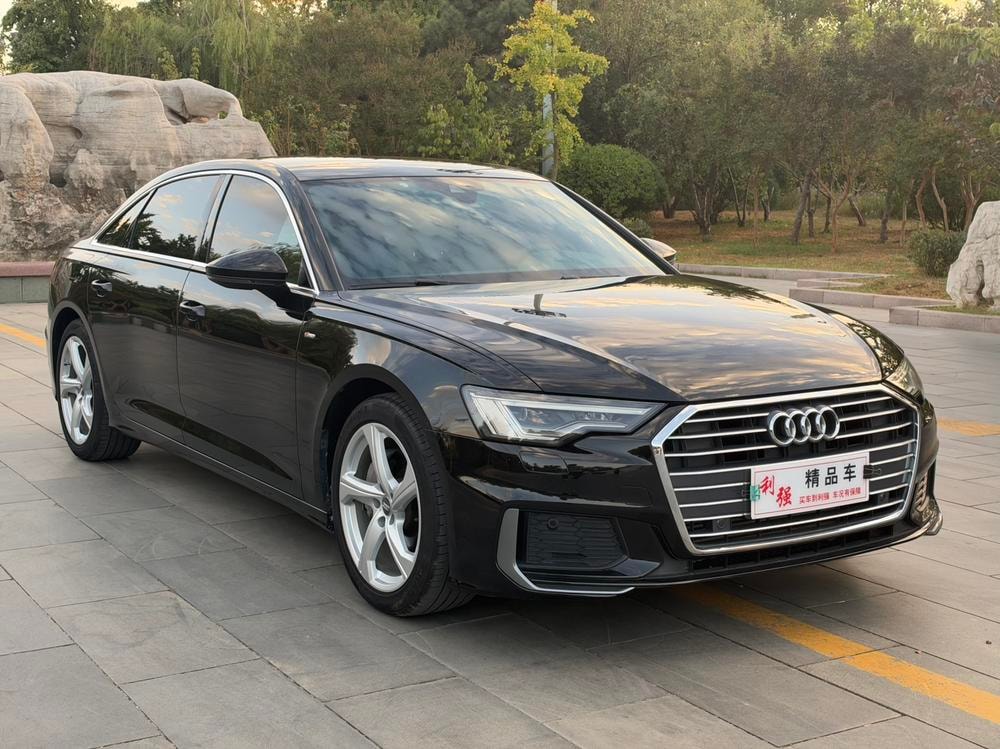 Audi A6L 2019 — фото автомобиля