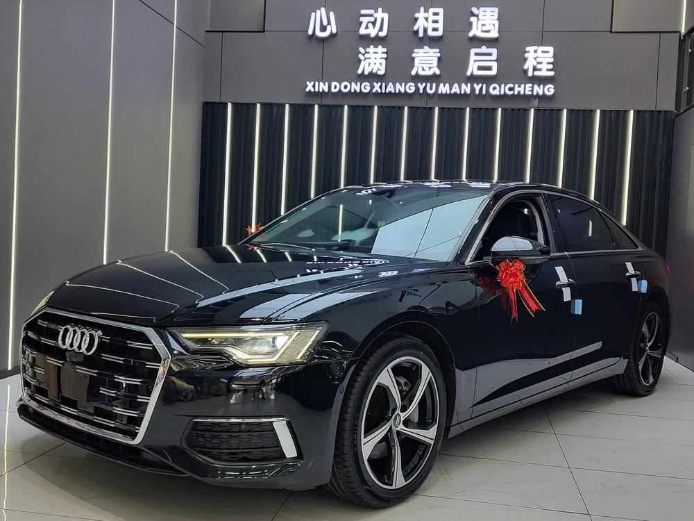 Audi A6L 2019 — фото автомобиля 1