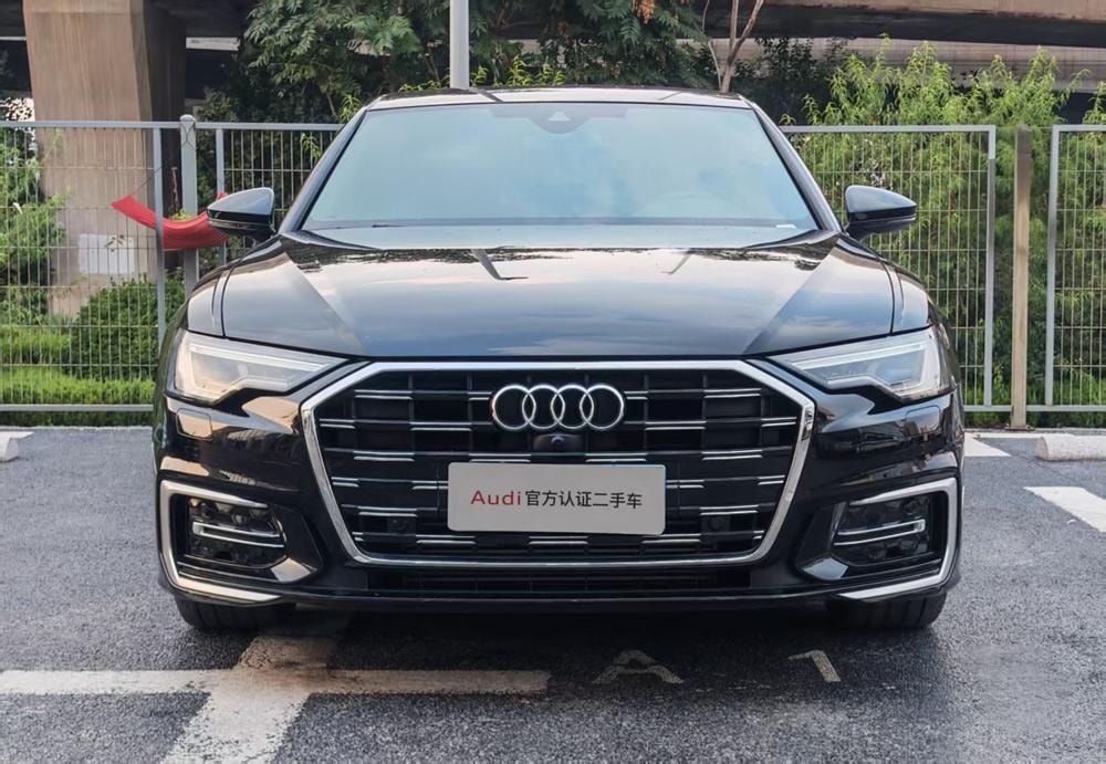 Audi A6L 2023 — фото автомобиля
