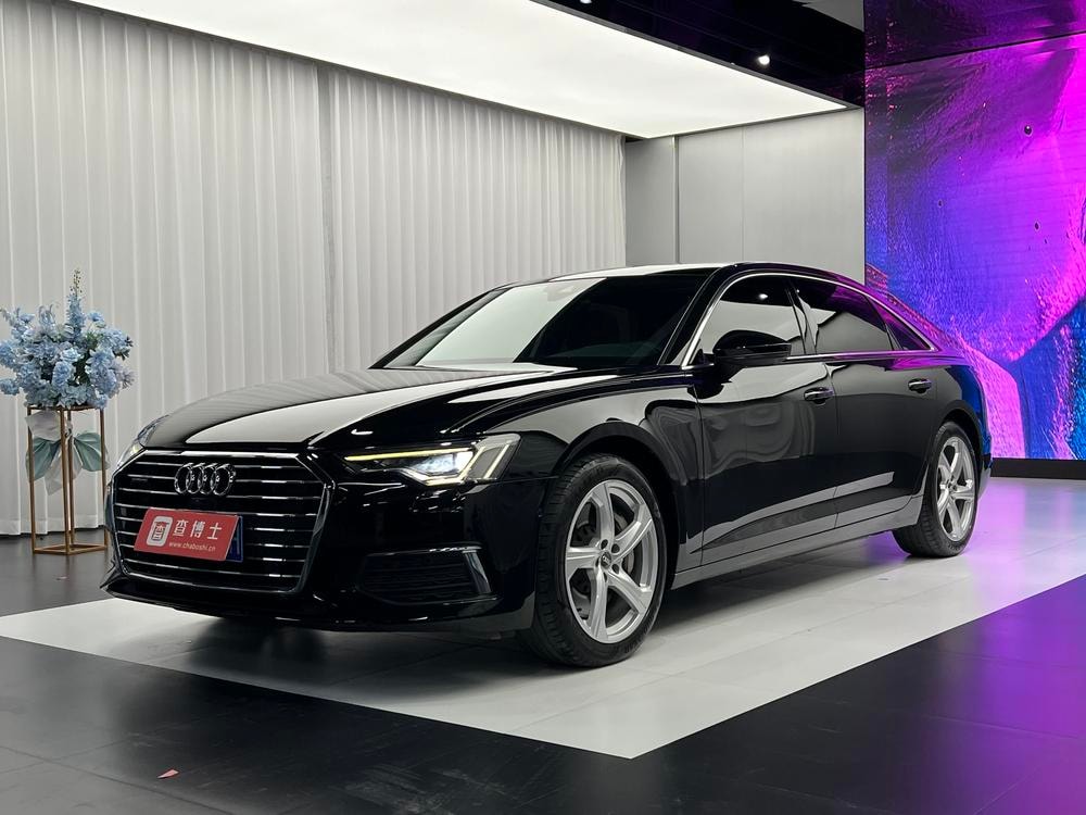 Audi A6L 2020 — фото автомобиля 1