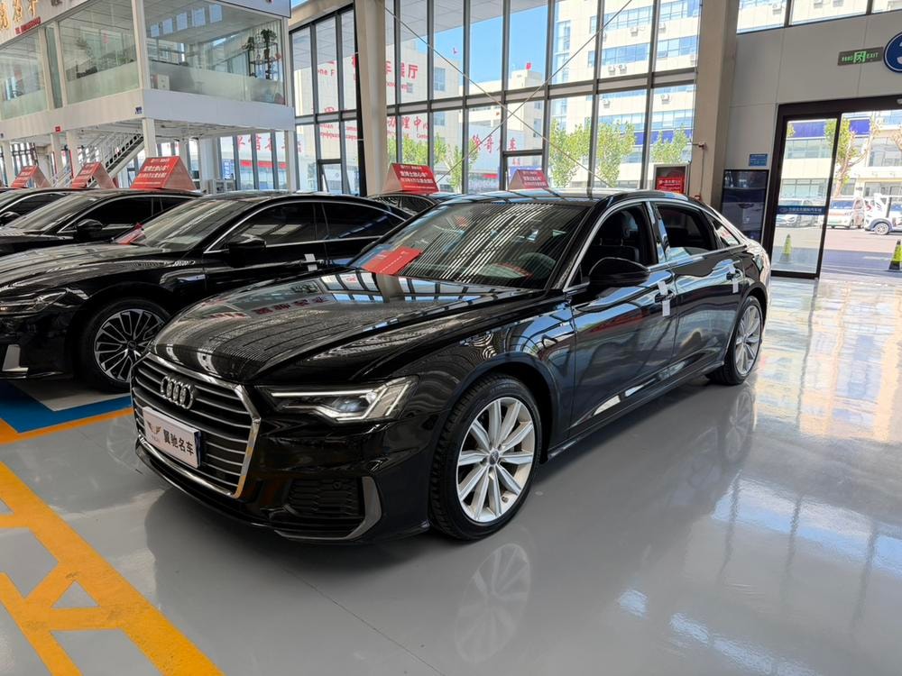 Audi A6L 2020 — фото автомобиля