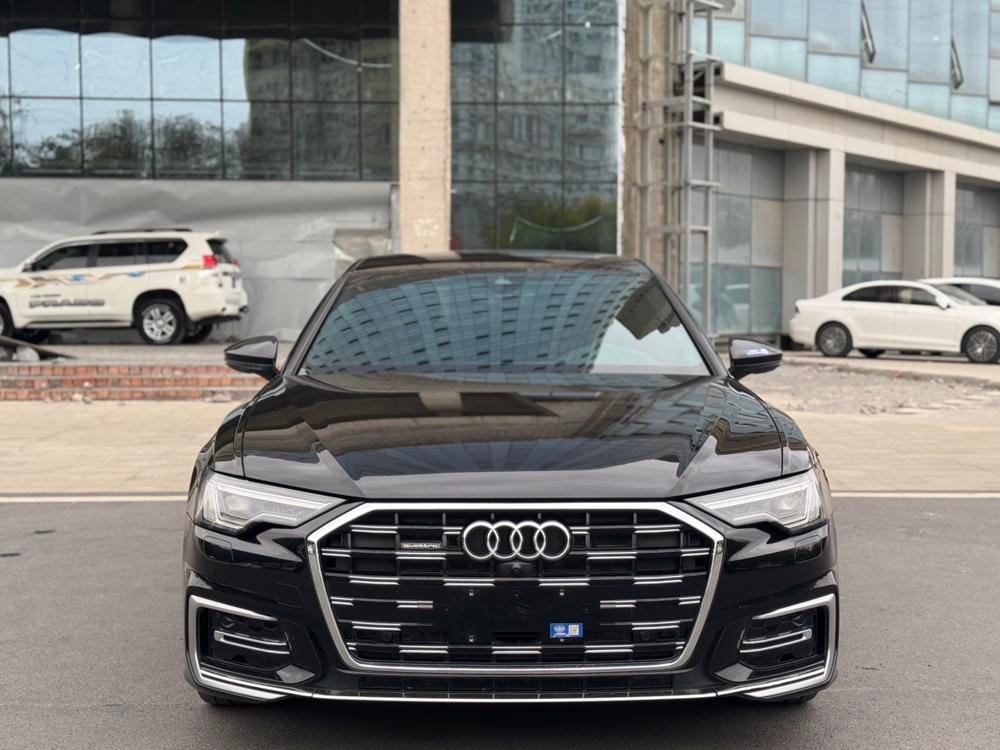 Audi A6L 2024 — фото автомобиля