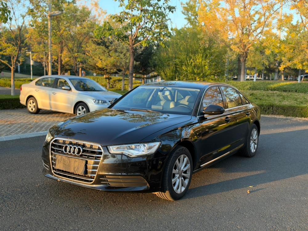 Audi A6L 2012 — фото автомобиля