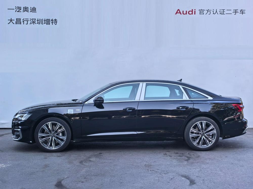 Audi A6L 2025 — фото автомобиля