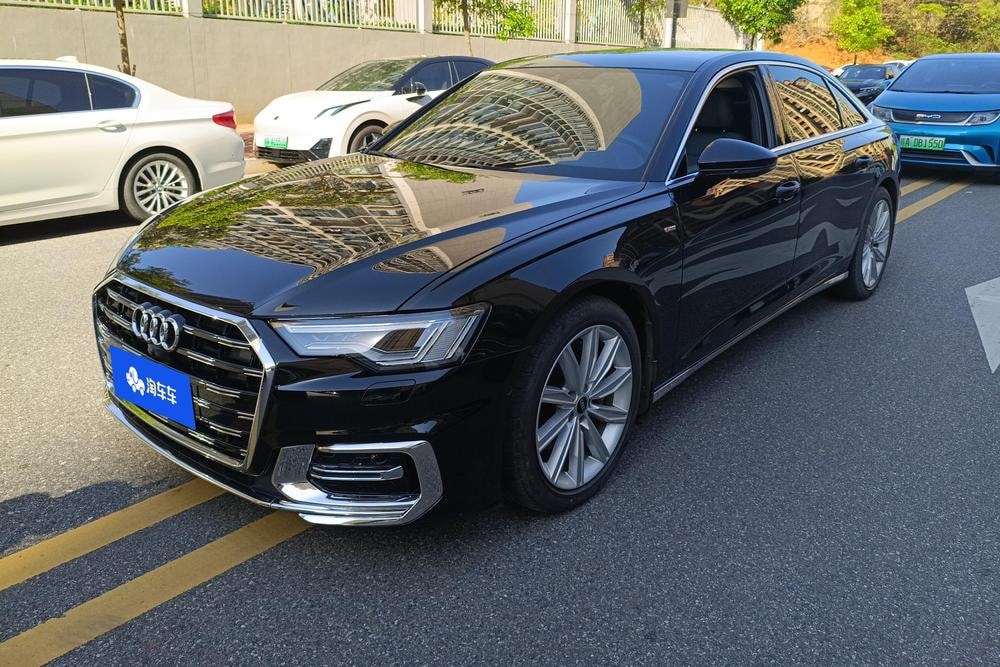 Audi A6L 2023 — фото автомобиля