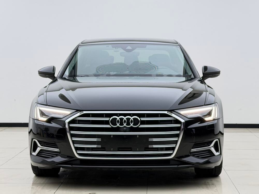 Audi A6L 2024 — фото автомобиля