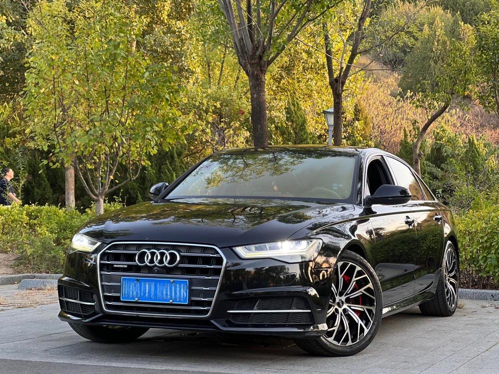 Audi A6L 2018 — фото автомобиля 1