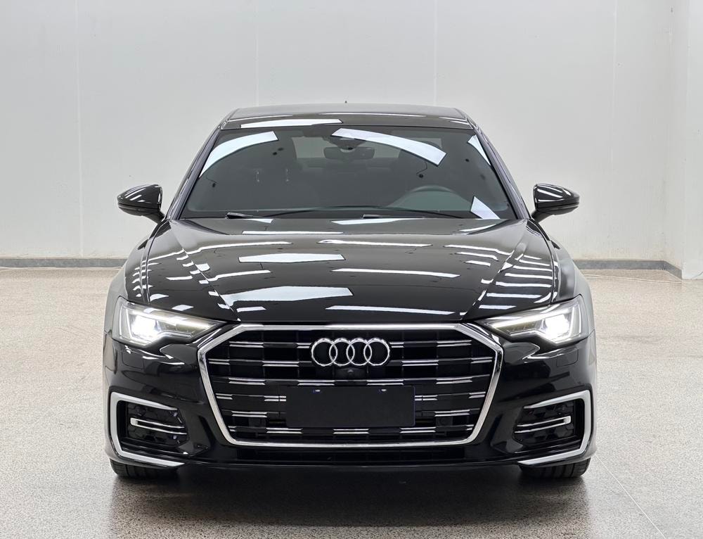 Audi A6L 2023 — фото автомобиля