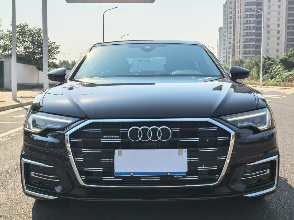 Audi A6L 2026 — фото автомобиля