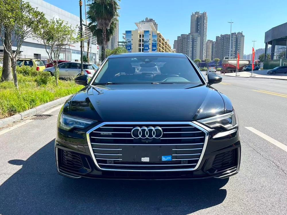 Audi A6L 2019 — фото автомобиля