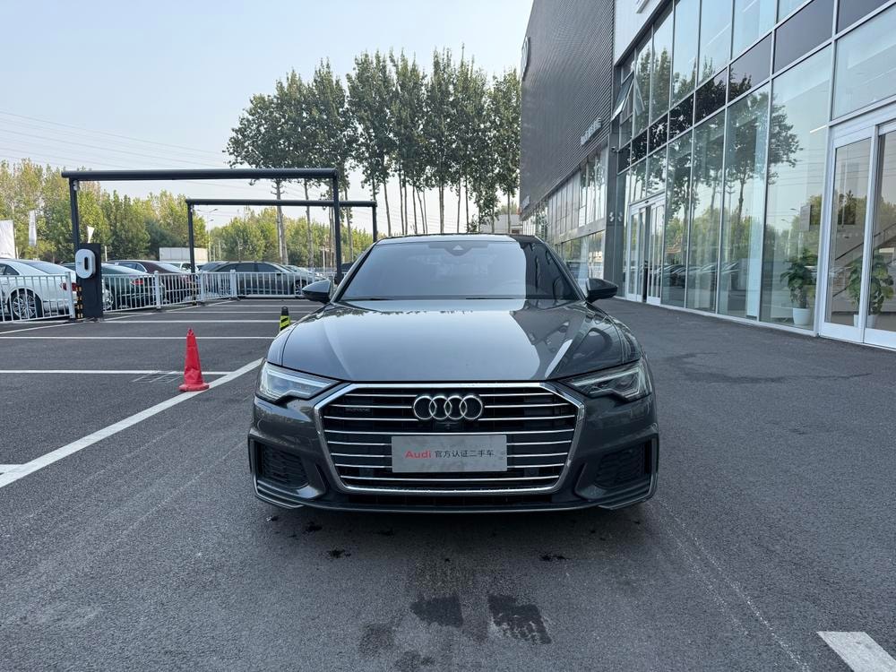 Audi A6L 2021 — фото автомобиля 1