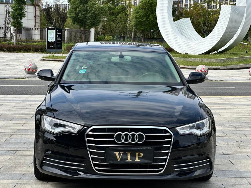 Audi A6L 2014 — фото автомобиля