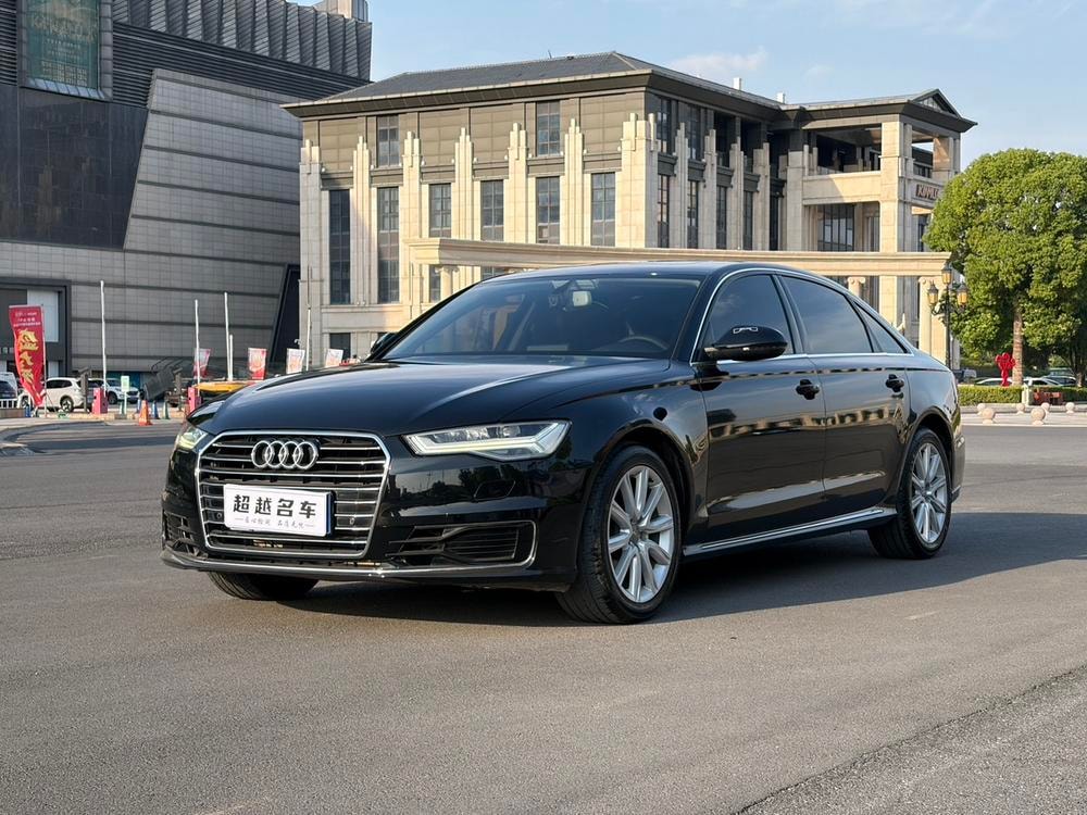 Audi A6L 2018 — фото автомобиля 1