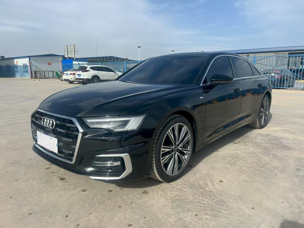 Audi A6L 2025 — фото автомобиля