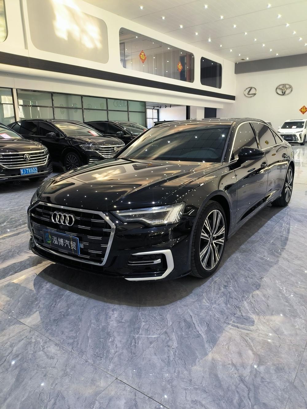 Audi A6L 2024 — фото автомобиля 1