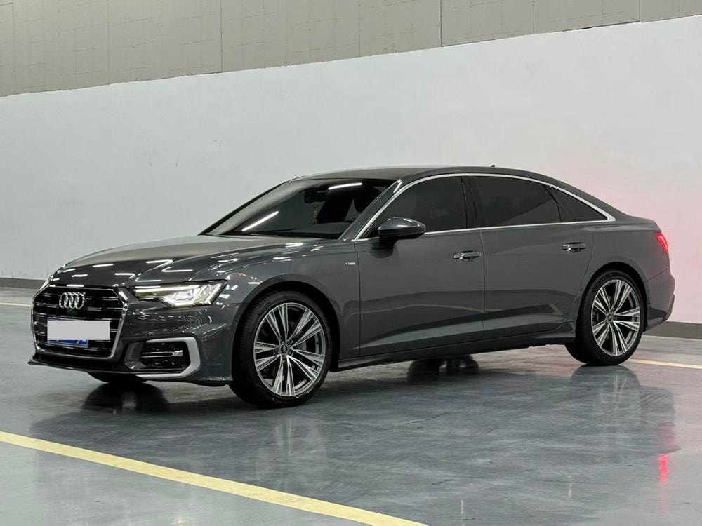 Audi A6L 2023 — фото автомобиля 1