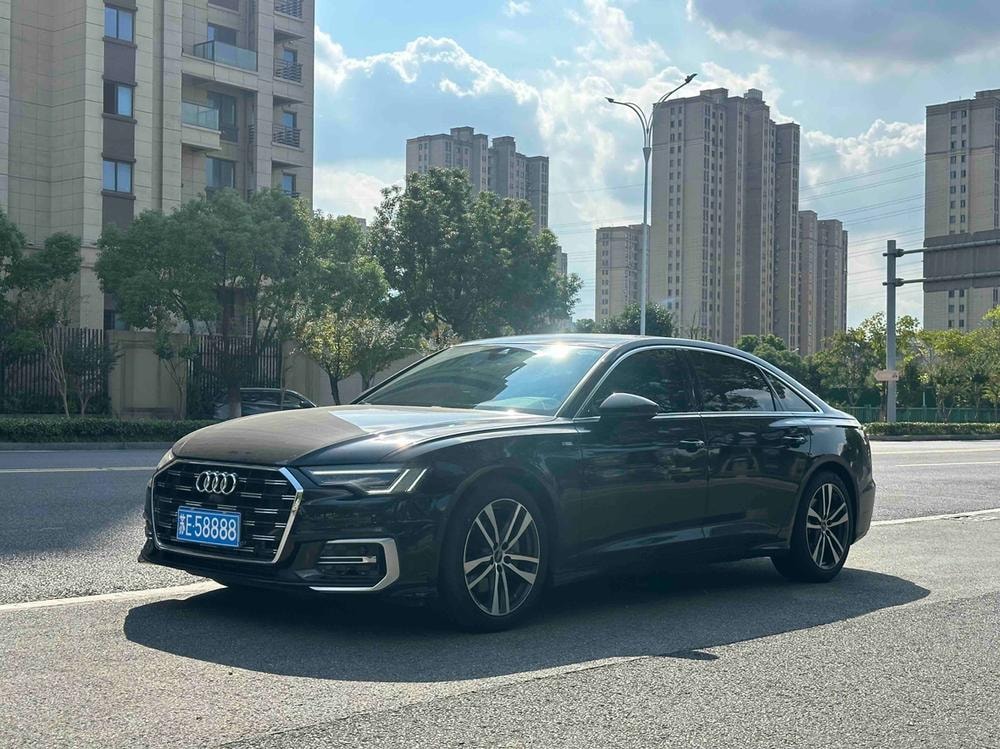Audi A6L 2024 — фото автомобиля 1