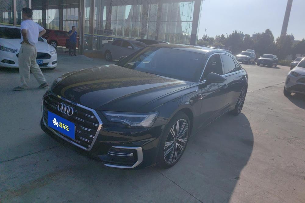 Audi A6L 2024 — фото автомобиля