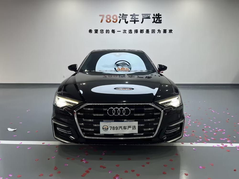 Audi A6L 2023 — фото автомобиля 1