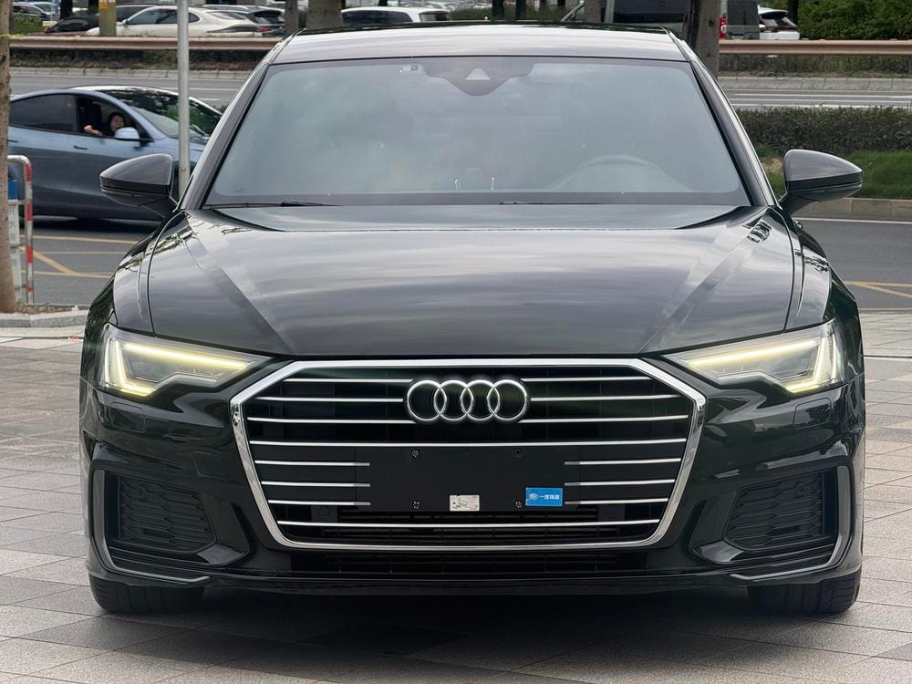 Audi A6L 2020 — фото автомобиля 1