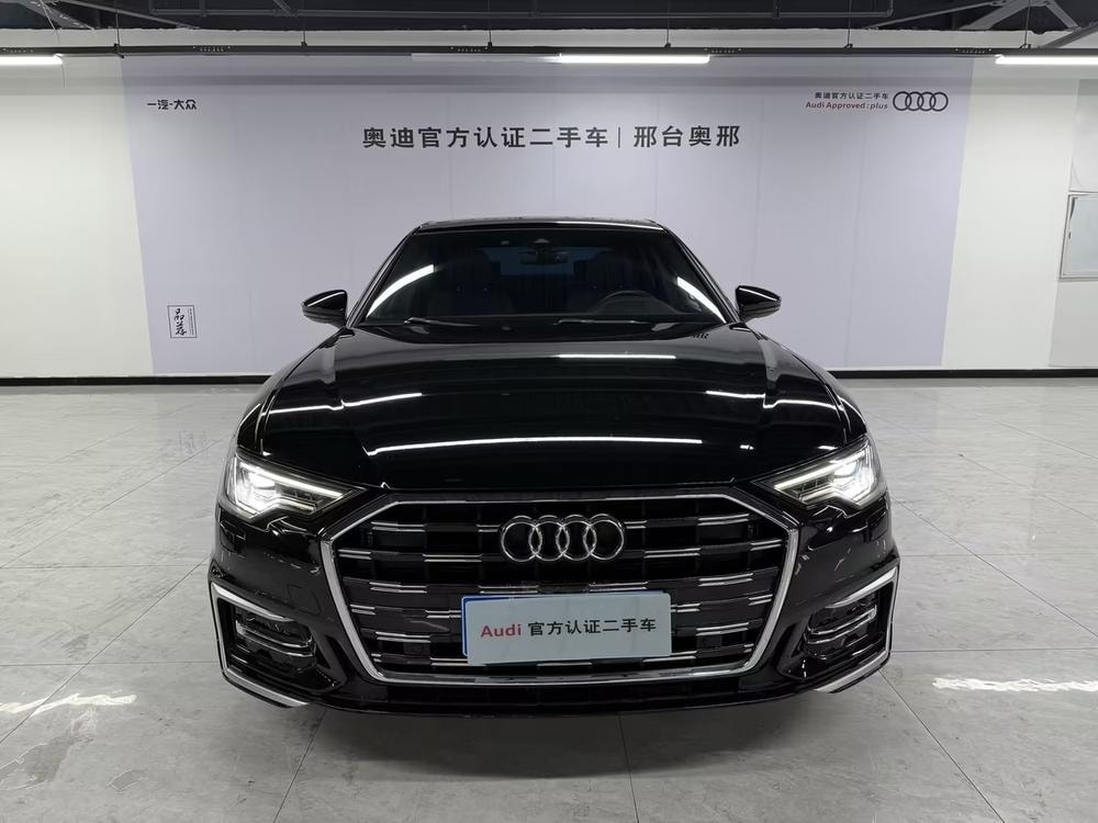 Audi A6L 2024 — фото автомобиля