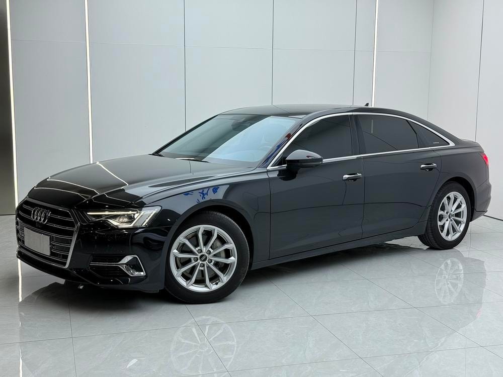 Audi A6L 2024 — фото автомобиля