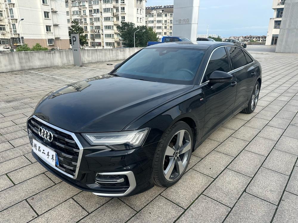 Audi A6L 2023 — фото автомобиля