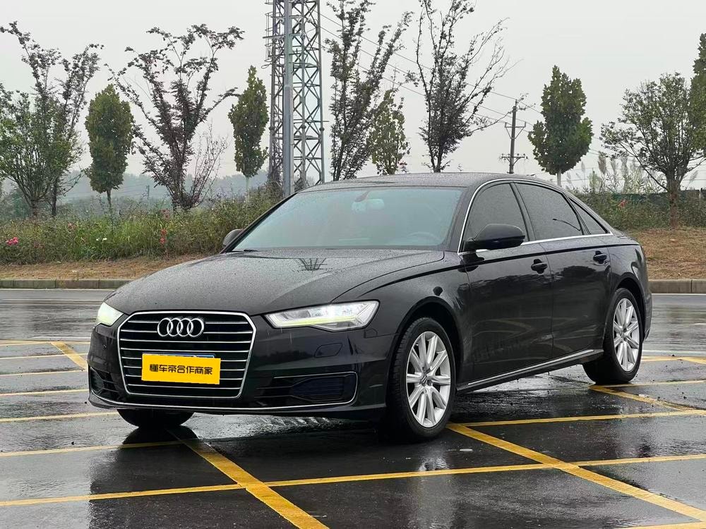 Audi A6L 2018 — фото автомобиля