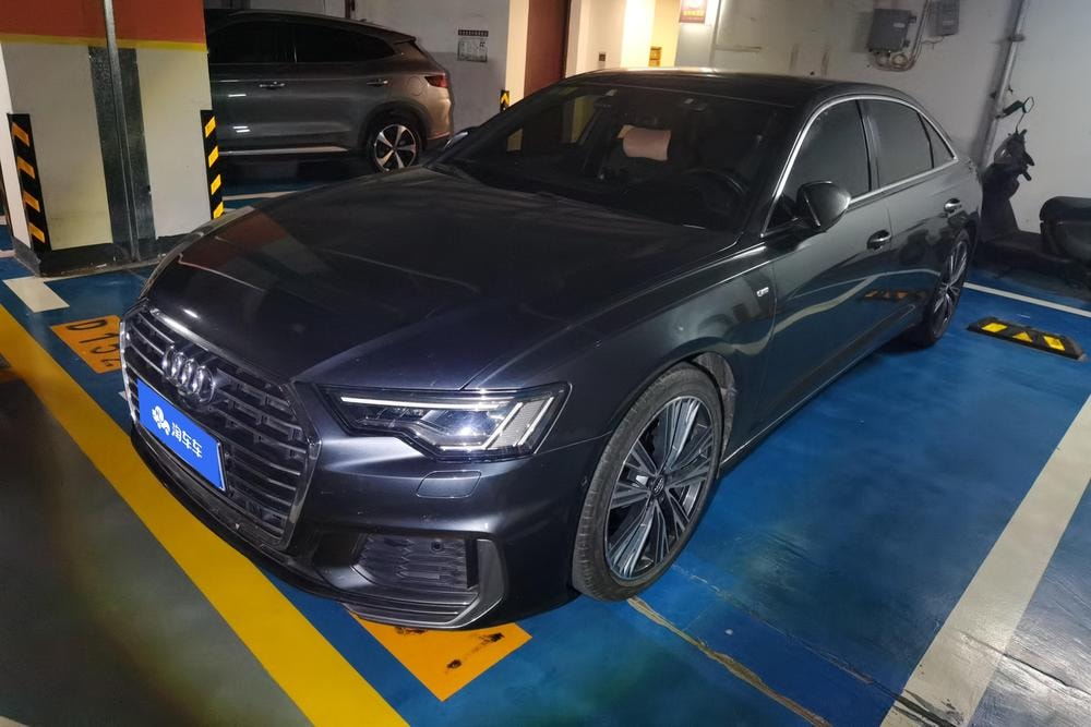 Audi A6L 2019 — фото автомобиля