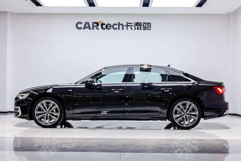 Audi A6L 2024 — фото автомобиля