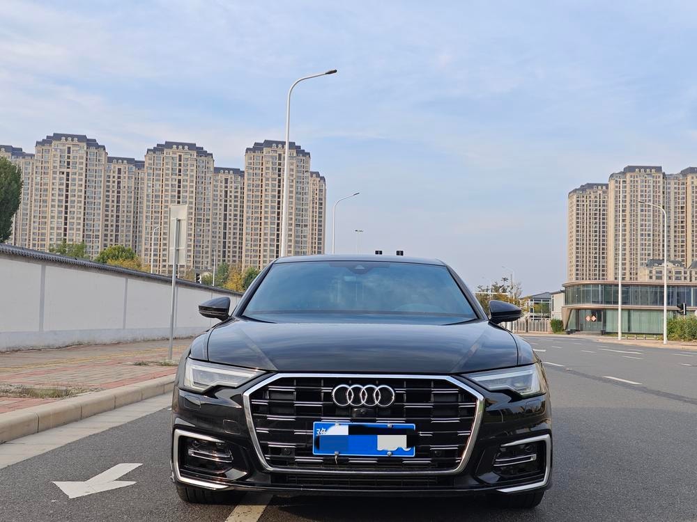 Audi A6L 2024 — фото автомобиля