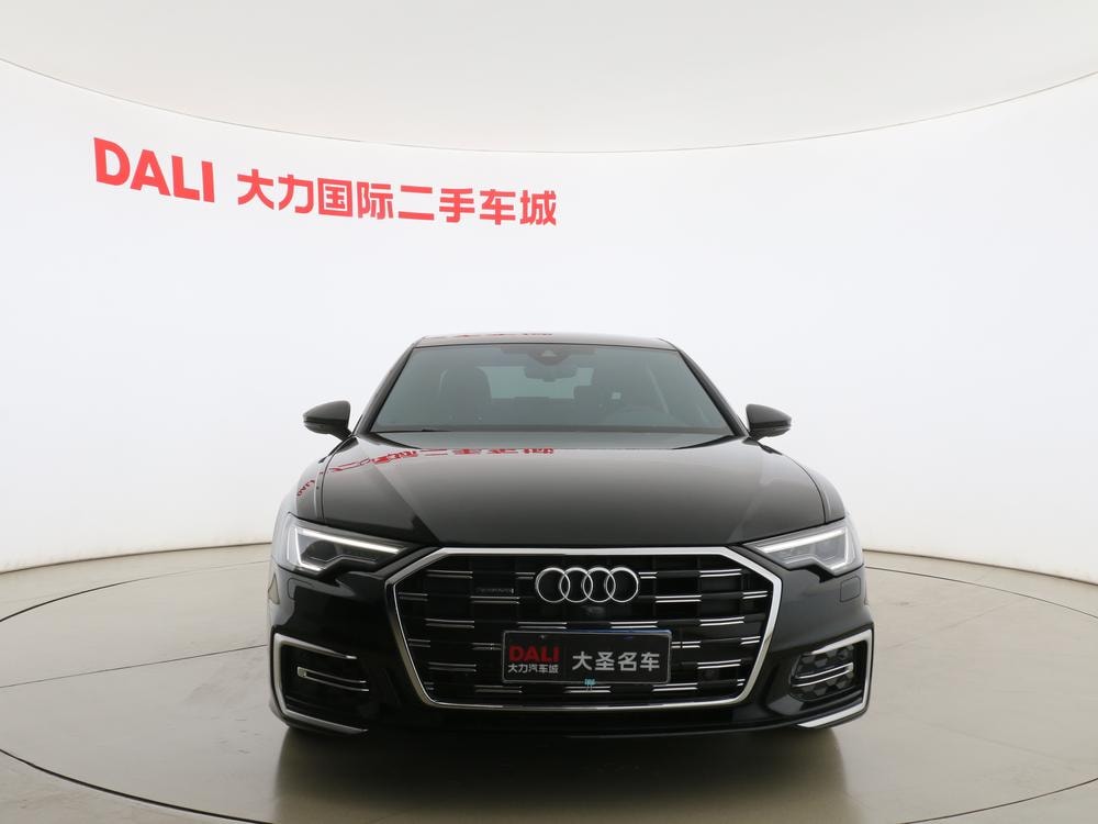 Audi A6L 2024 — фото автомобиля