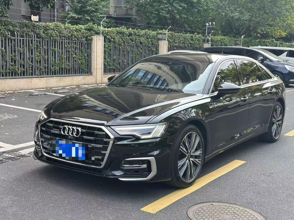 Audi A6L 2023 — фото автомобиля