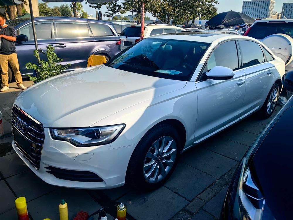 Audi A6L 2014 — фото автомобиля