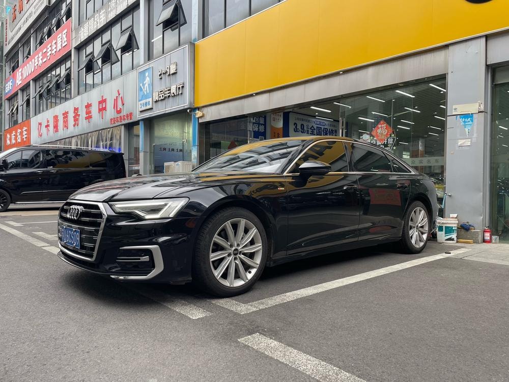 Audi A6L 2023 — фото автомобиля