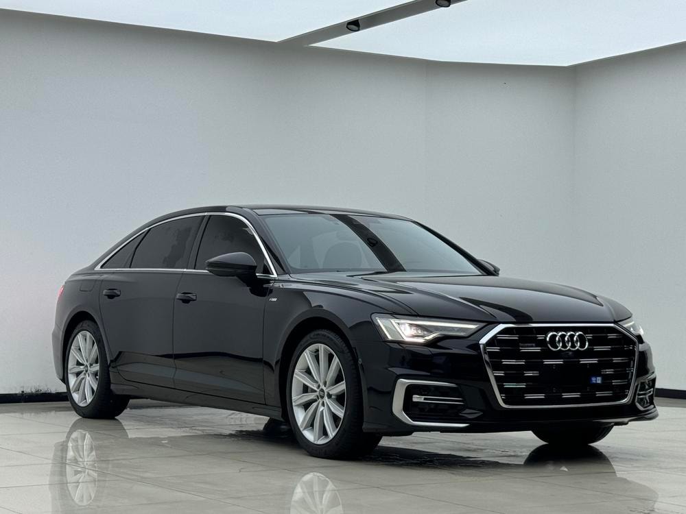Audi A6L 2024 — фото автомобиля 1