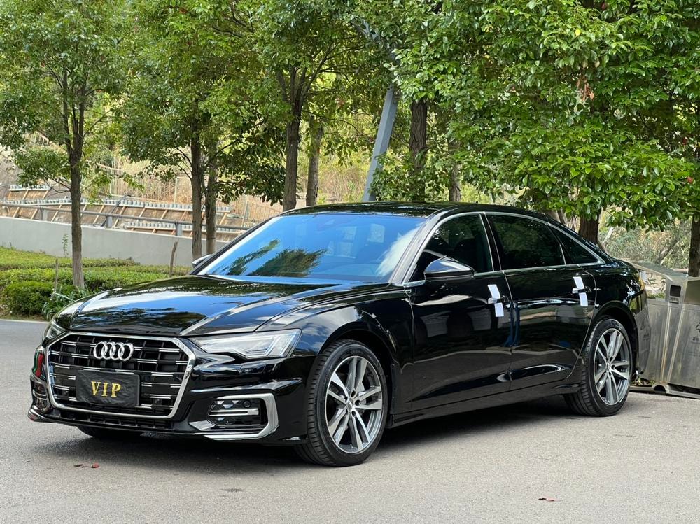 Audi A6L 2019 — фото автомобиля