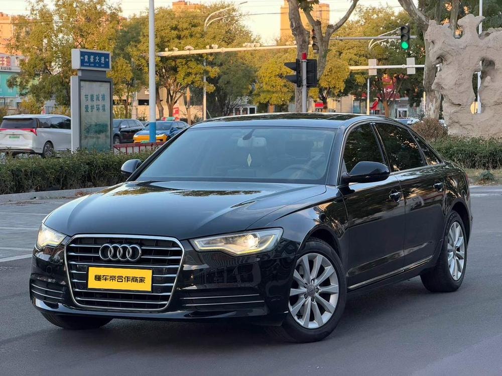 Audi A6L 2012 — фото автомобиля
