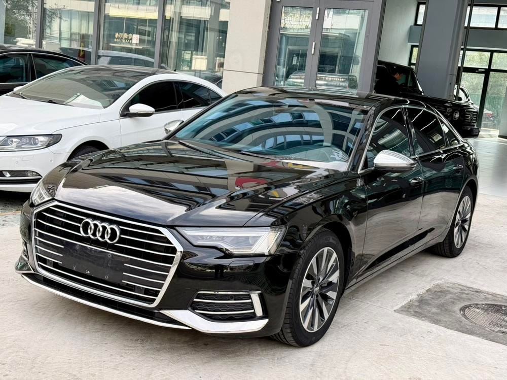 Audi A6L 2020 — фото автомобиля