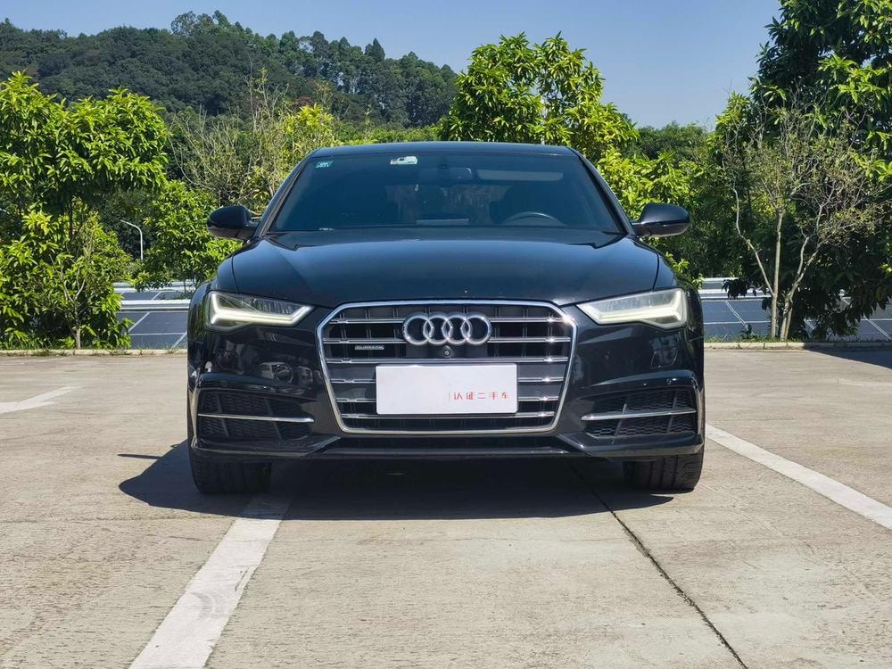Audi A6L 2018 — фото автомобиля