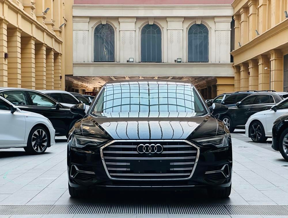 Audi A6L 2024 — фото автомобиля