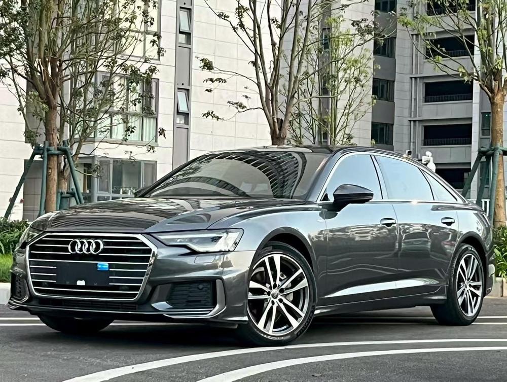 Audi A6L 2019 — фото автомобиля