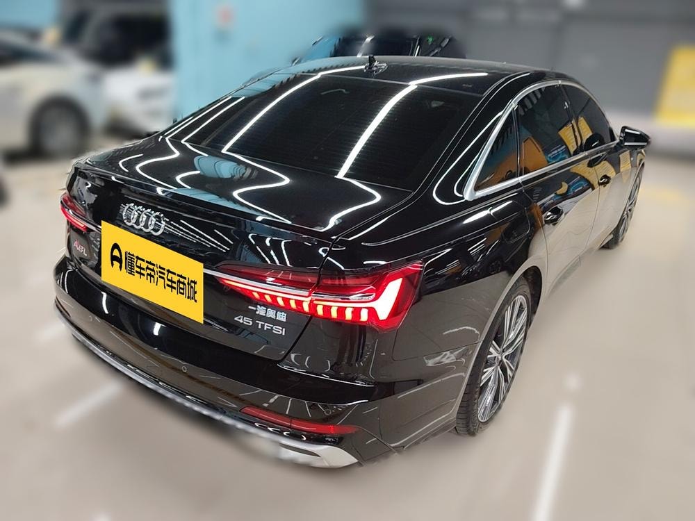 Audi A6L 2025 — фото автомобиля