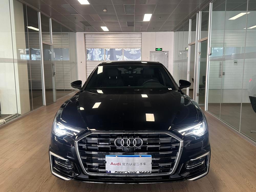 Audi A6L 2025 — фото автомобиля
