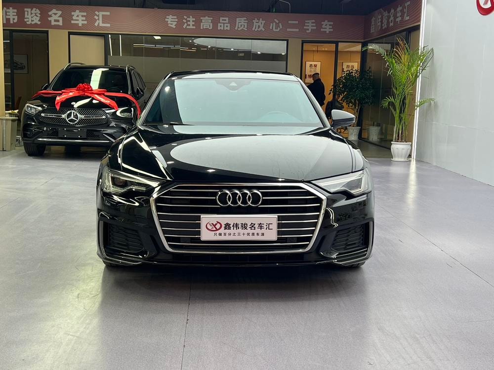 Audi A6L 2021 — фото автомобиля 1